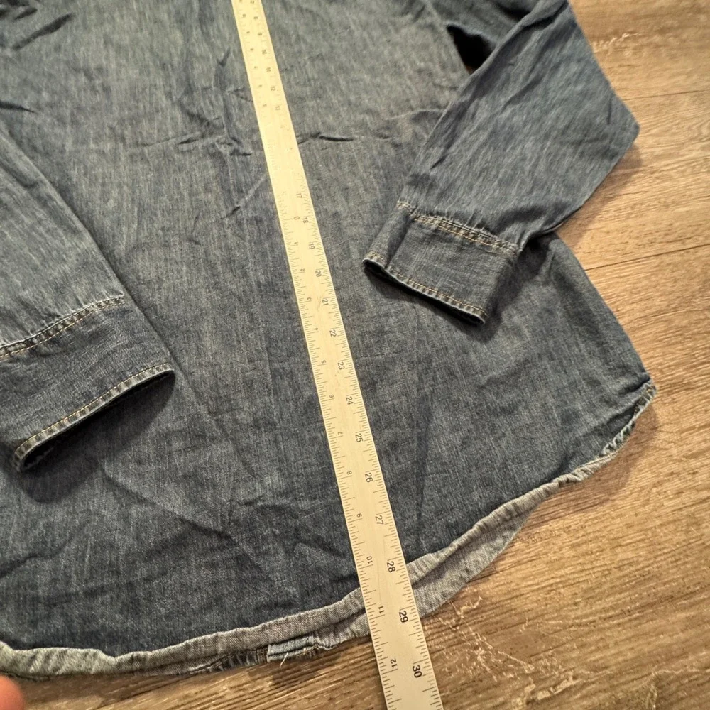J Crew Shirt Mens M Blue Denim 100% Cotton Western Chambray Classic Fit Rodeo